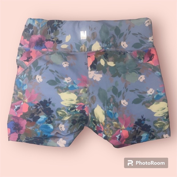 7. Nicole Miller Bike Shorts - Picture 5 of 7